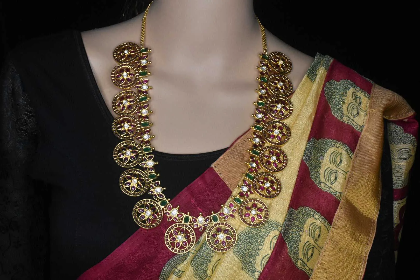 Bottu Mala Embedded with Polki Necklace set