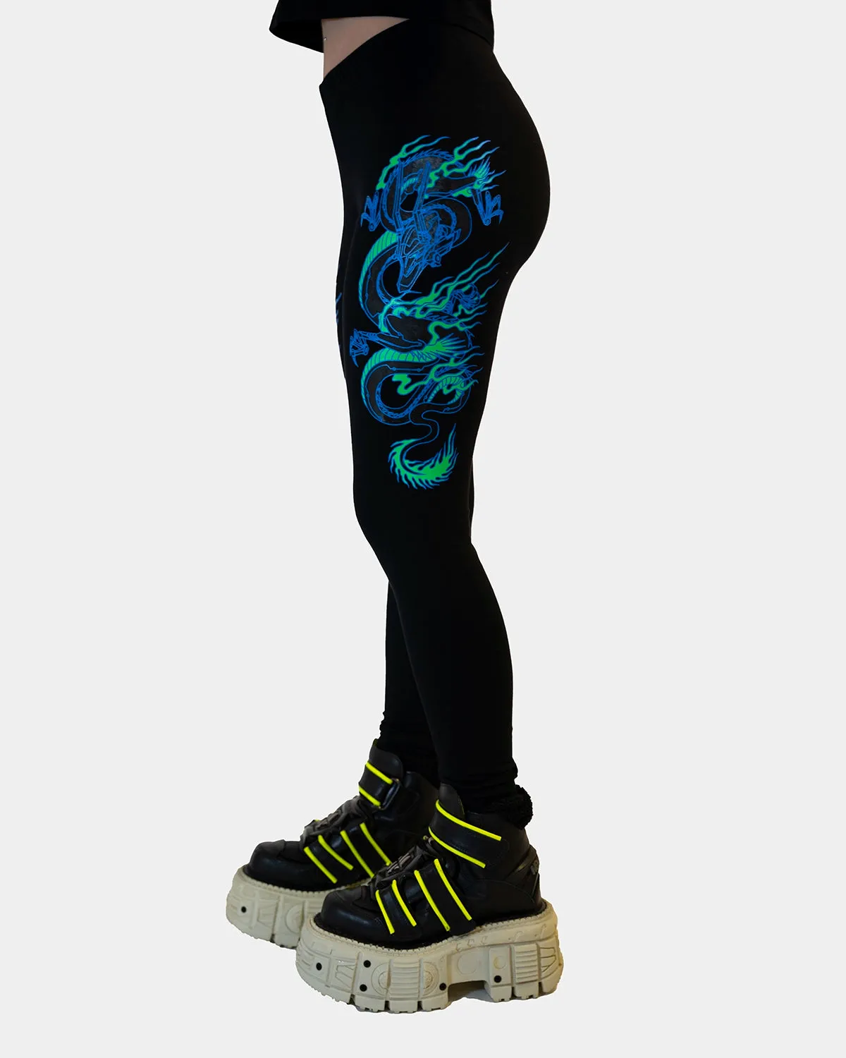 DRAGONITE LEGGINGS BLACK