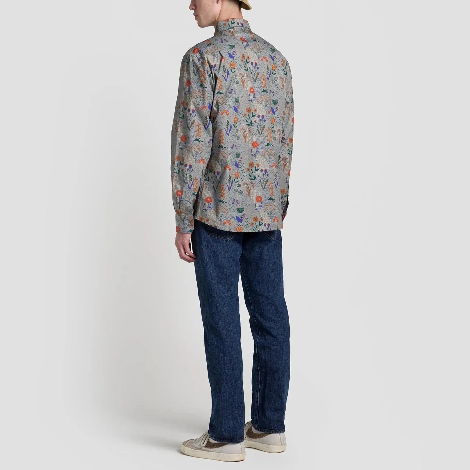 Rainy Field Long Sleeve Shirt (Grey)